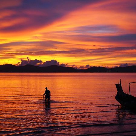 Vila Modern Sunset Sea House Lam Sai Ko Yao Noi Exteriér fotografie