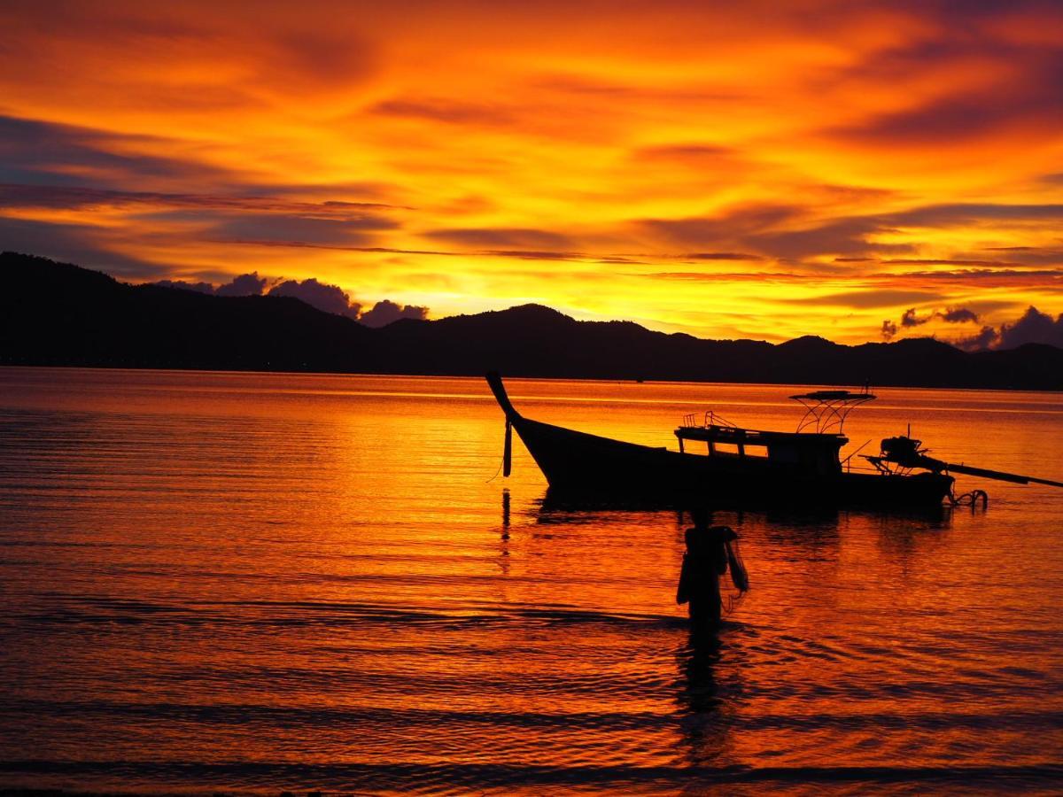 Vila Modern Sunset Sea House Lam Sai Ko Yao Noi Exteriér fotografie